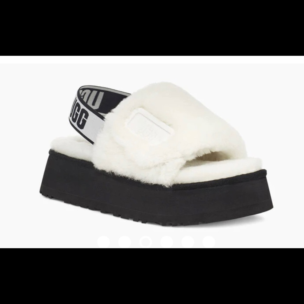 brand new ugg slippers
